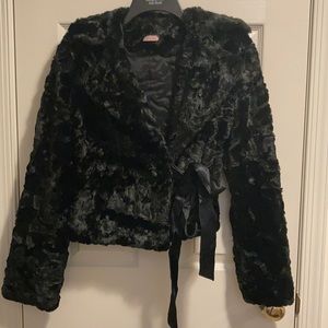 🟤🟤 Beau Bois Woman’s Black Evening Coat with Tie (size M)